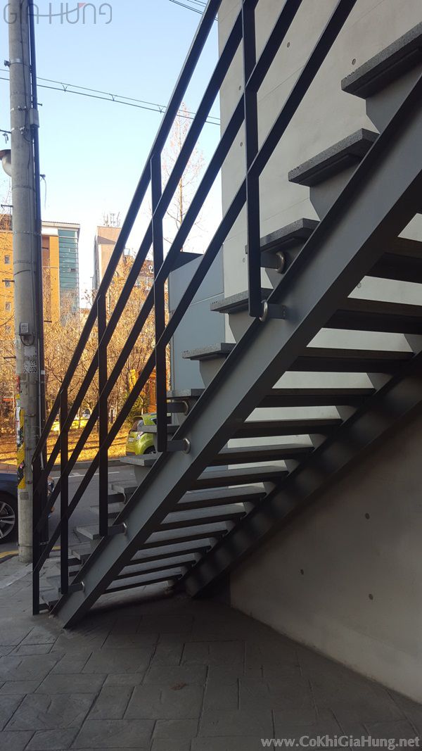 Mẫu cầu thang sắt I nhà xưởng CK511 - bậc gắn đá, gỗ hoặc sắt tùy chọn