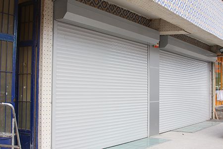Bảng báo giá dịch vụ thi công cửa cuốn Đài Loan trọn gói giá gần rẻ nhất TpHCM