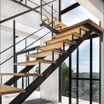 Mẫu cầu thang sắt hộp bậc đi gỗ CK909 công ty nào làm đẹp nhất?